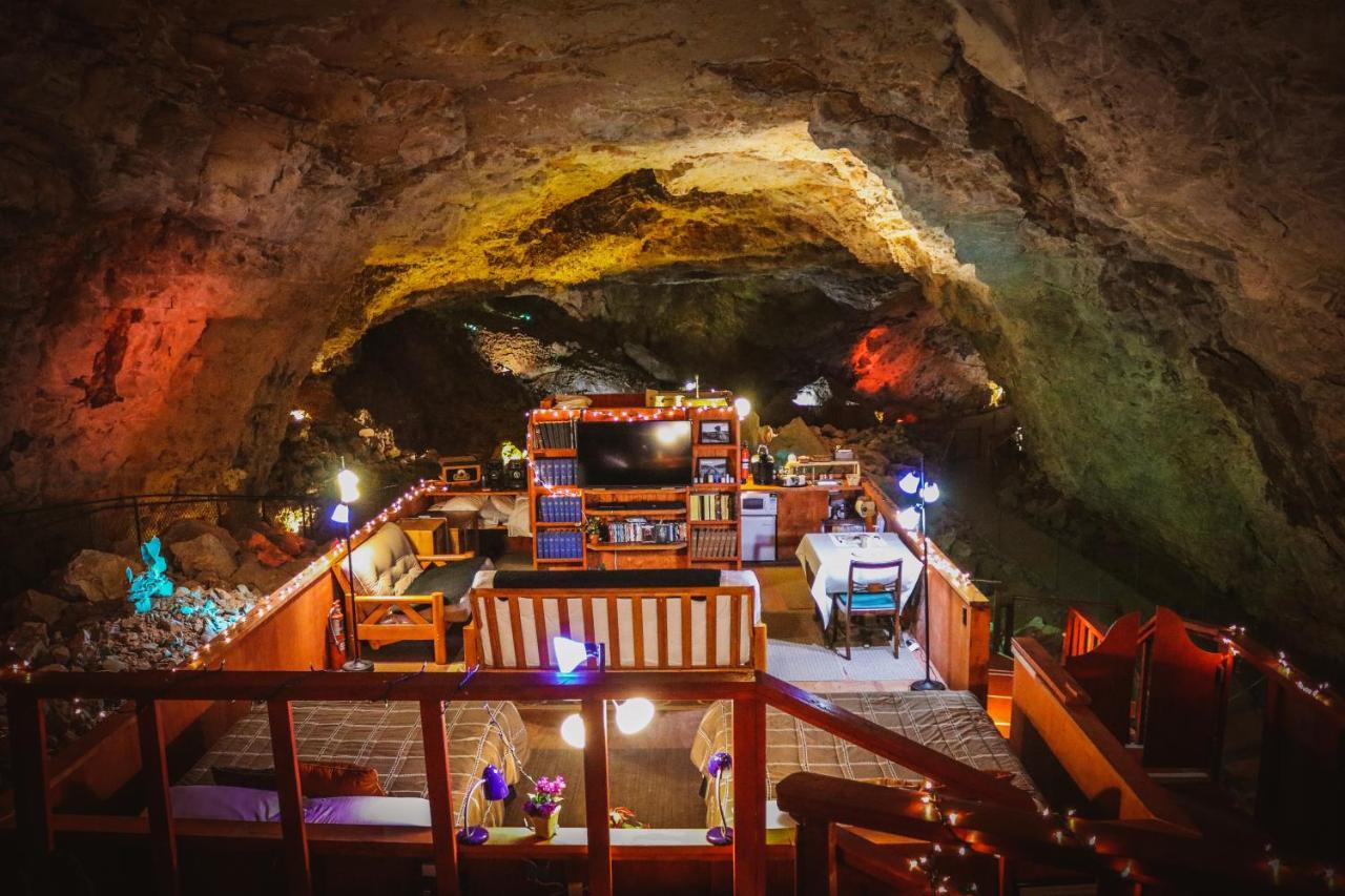 Grand Canyon Caverns Inn Peach Springs Esterno foto