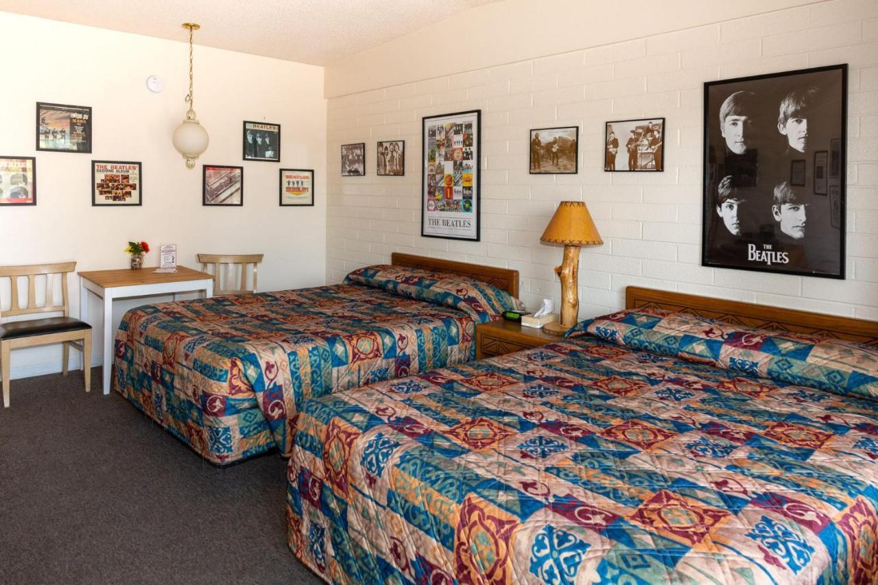 Grand Canyon Caverns Inn Peach Springs Esterno foto