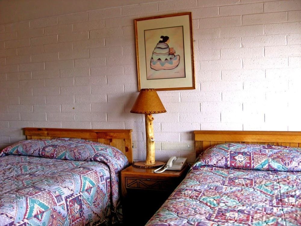 Grand Canyon Caverns Inn Peach Springs Esterno foto