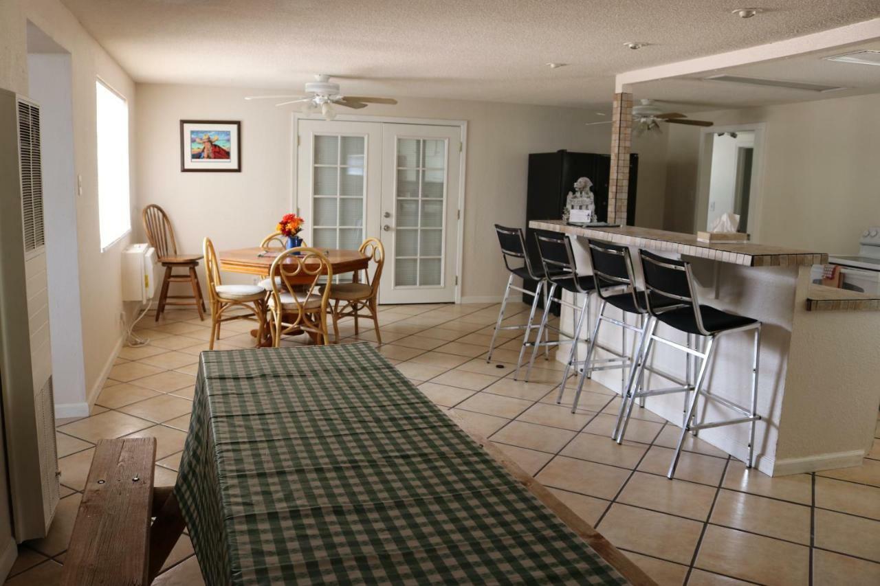 Grand Canyon Caverns Inn Peach Springs Esterno foto