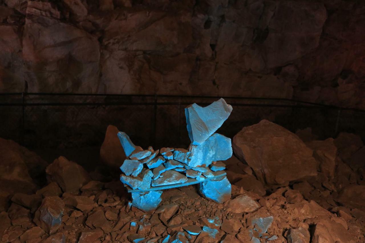 Grand Canyon Caverns Inn Peach Springs Esterno foto